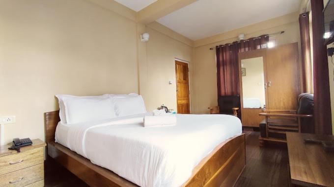 Hotel Artistic Greystone Dreams Kalimpong Exterior foto